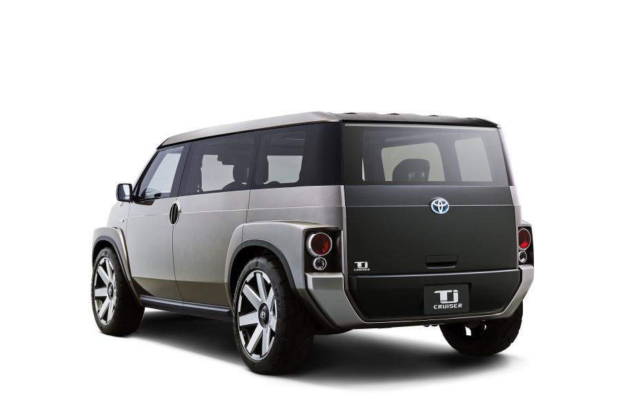  Toyota Tj Cruiser 2017 года  (фото 9 из 13)